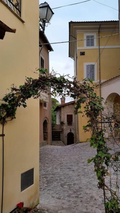Casa In Antico Borgo Medievale A Tarano Ri, Via Giacomo Leopardi, 15 Villa Екстериор снимка