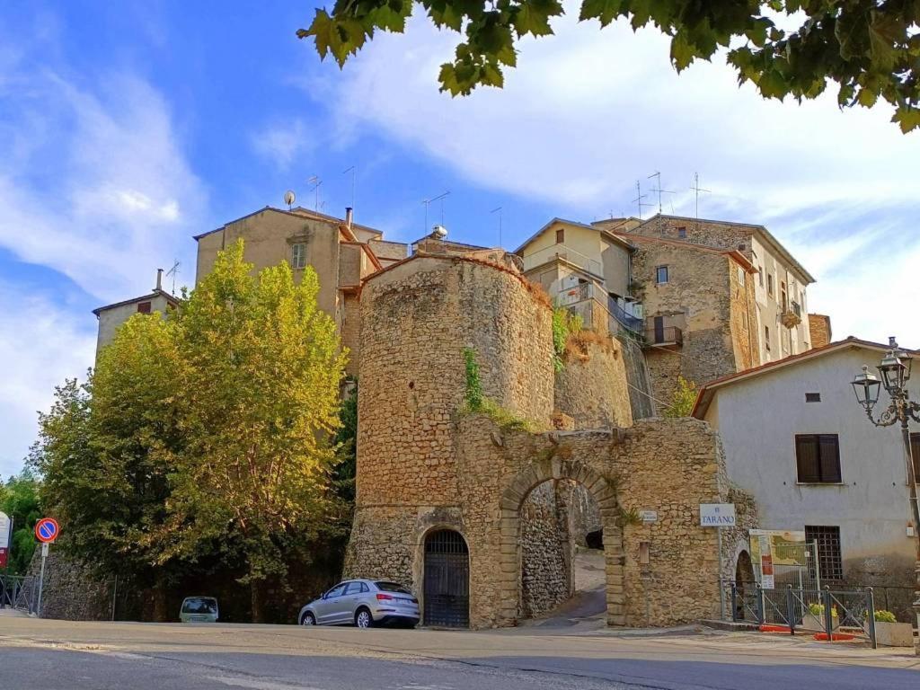 Casa In Antico Borgo Medievale A Tarano Ri, Via Giacomo Leopardi, 15 Villa Екстериор снимка